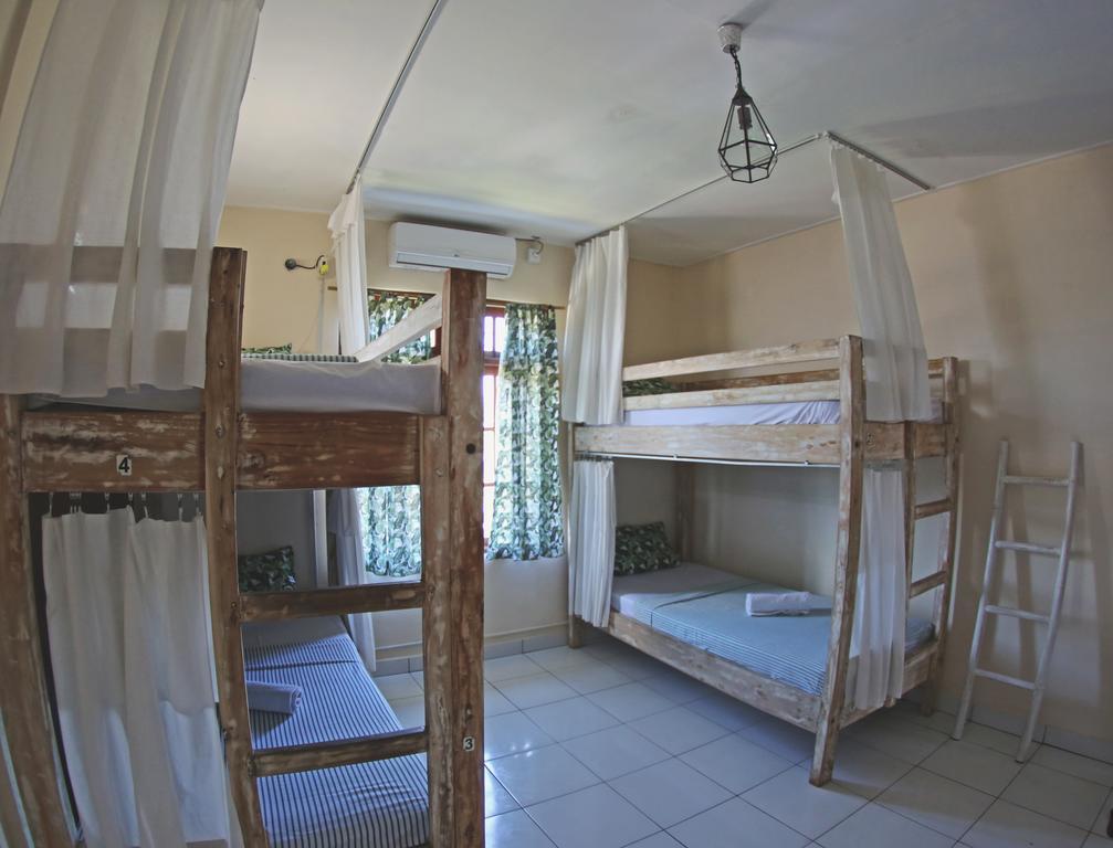 Surfers House Hotell Kuta Lombok Exteriör bild