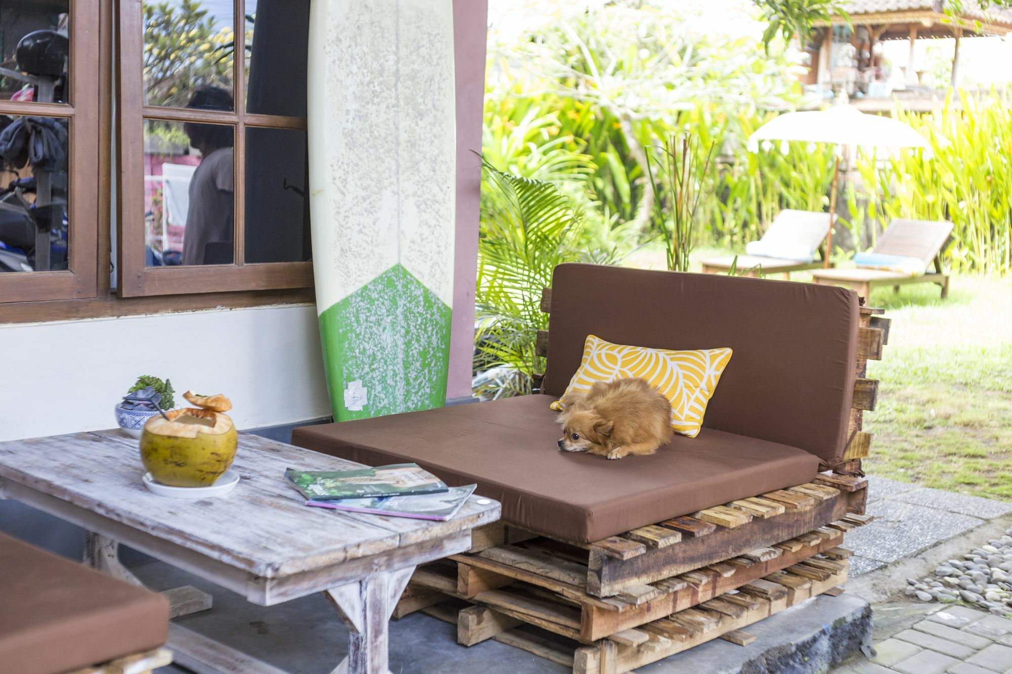 Surfers House Hotell Kuta Lombok Exteriör bild